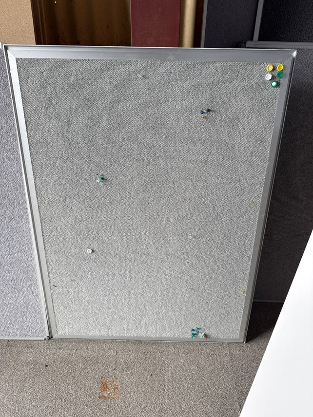 Second Hand Pinboard 1200 x 900 – Mack's Office Furniture